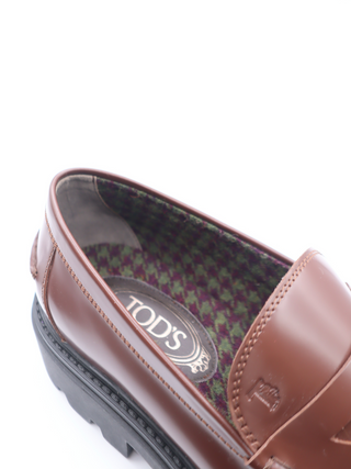 Tods Mens Brown Leather Mocassin Loafer with Green Brown Inner Houndstooth Pattern