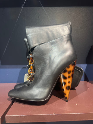 Tom Ford Archive Women’s Black Boots With Gold Chain