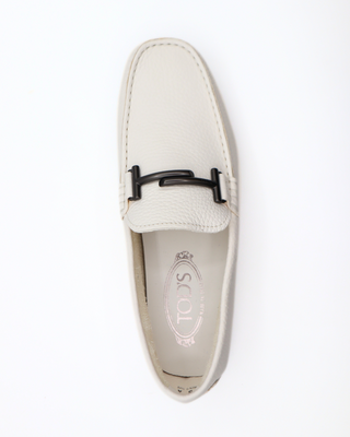 Tods Mens White Grained Gommino Driver Shoe with Front Black Buckle